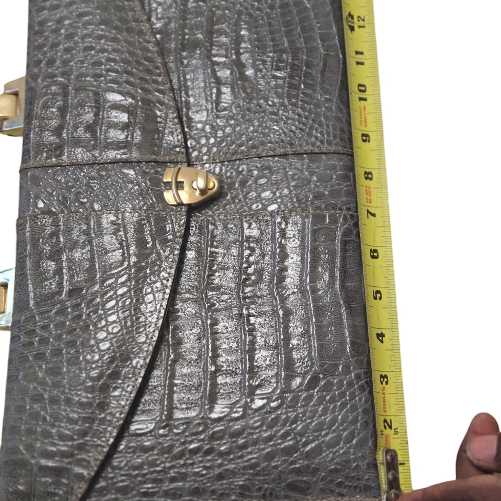 Vintage Amelia Berko Wine Red Shoulder Bag Snap Close Flap Leather Croc Embossed